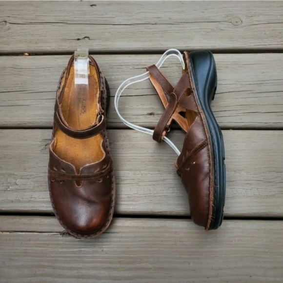 Naot Gardenia Brown Leather Cork Sole Mary Jane Slingback Strap Boho Flats 41 - Picture 9 of 9